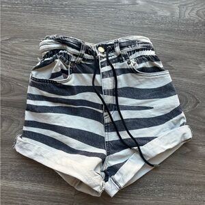 Retrofete paper bag waist print shorts 24